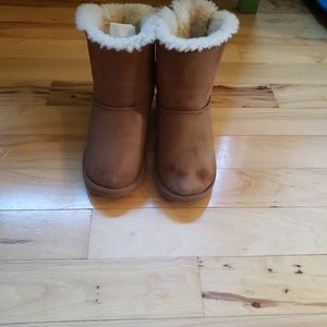 Uggs brown size 6